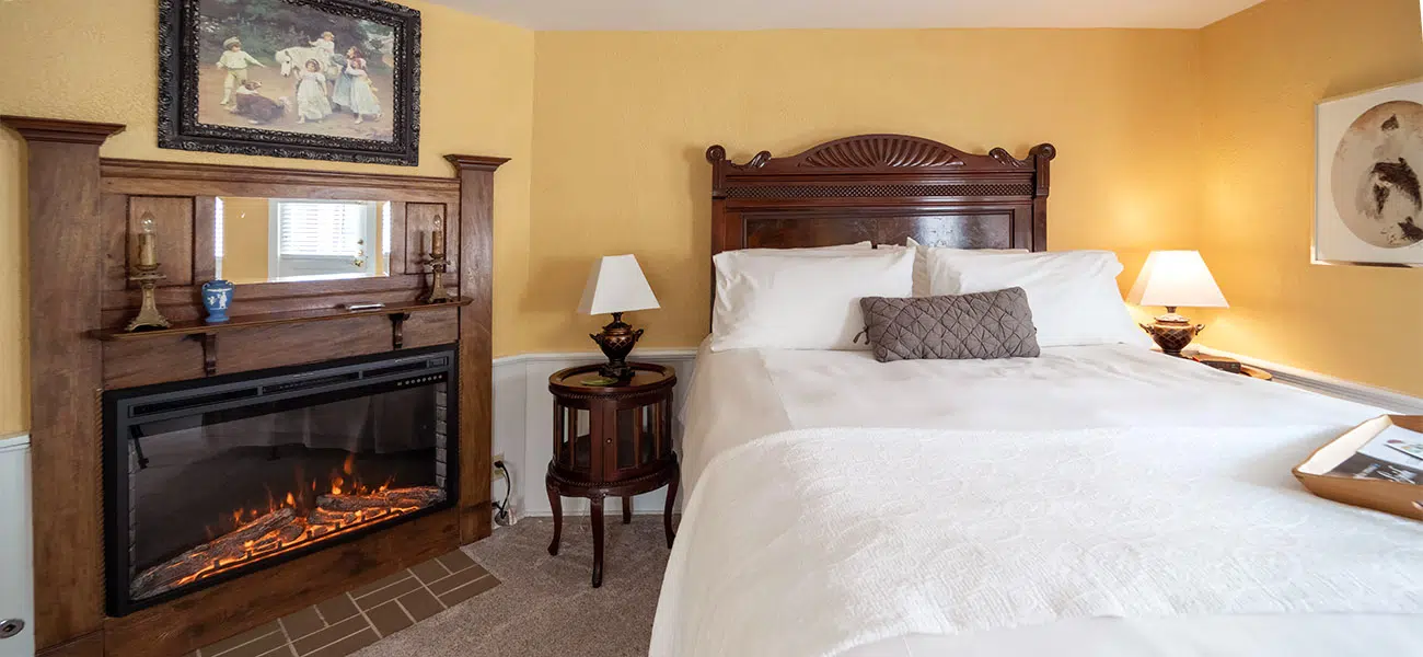 Devonshire Suite with fire